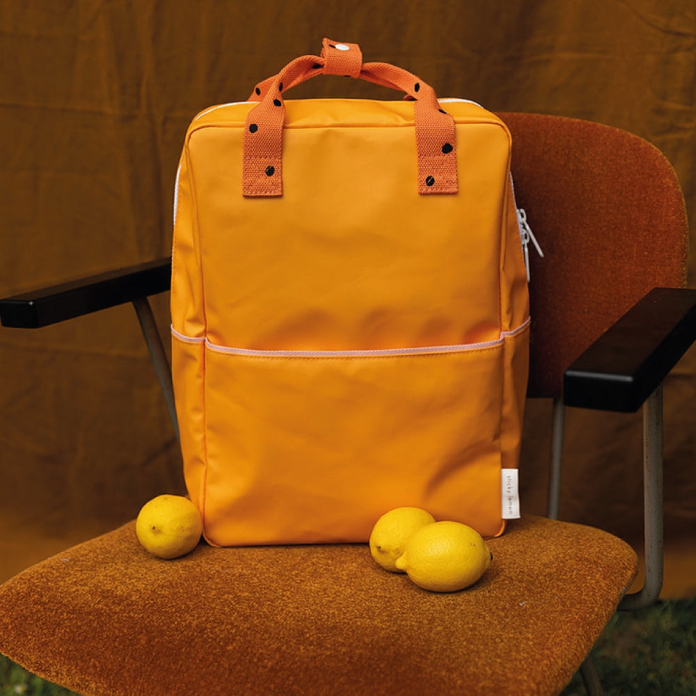 Mochila grande Amarela