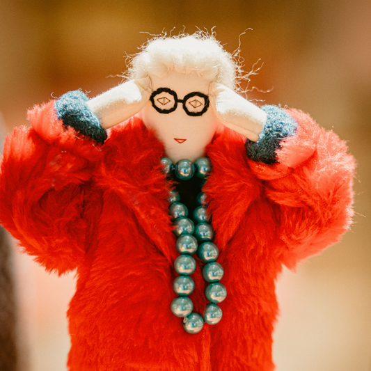 TRIBUTO A IRIS APFEL