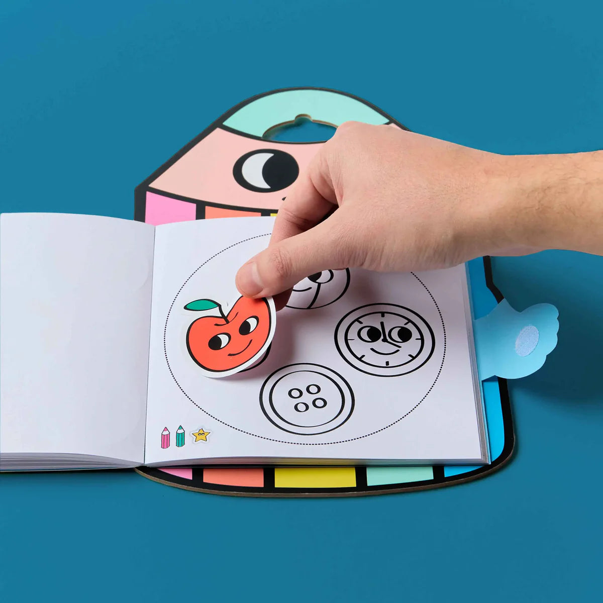 Livro de autocolantes Montessori - Geometric Shapes
