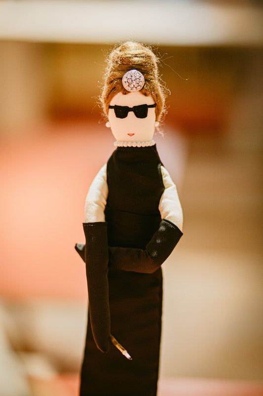 TRIBUTO A HOLLY GOLIGHTLY 'Breakfast at Tiffany's'