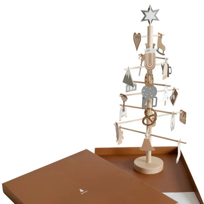 Árvore do Advento de madeira e papel